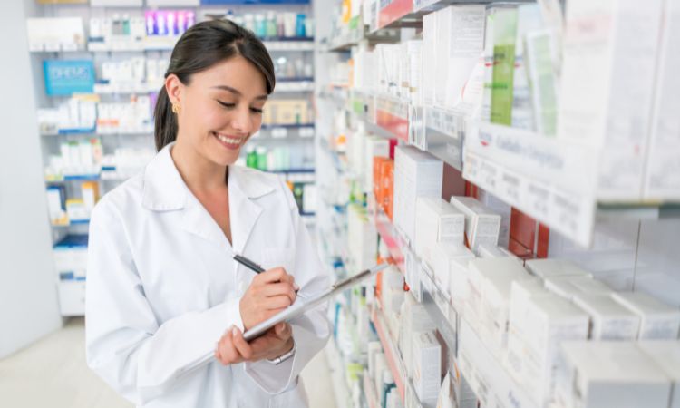Auxiliar de farmacéutico: ¿Cuánto cobra?